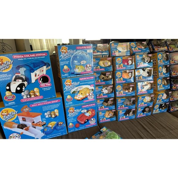 Zhu Zhu Pets Lot WHAT? 40 Ball Shops, Battle? Hamster Rockstars  Wild Bunch Kung - Picture 7 of 11